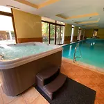 Dorina Wellness Apartment