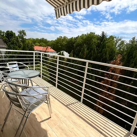Dorina Wellness Apartment *